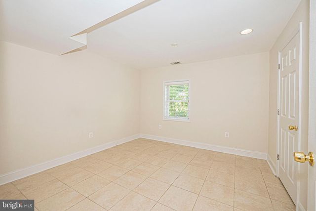 2923 FAIRHILL RD, Fairfax, VA 22031
