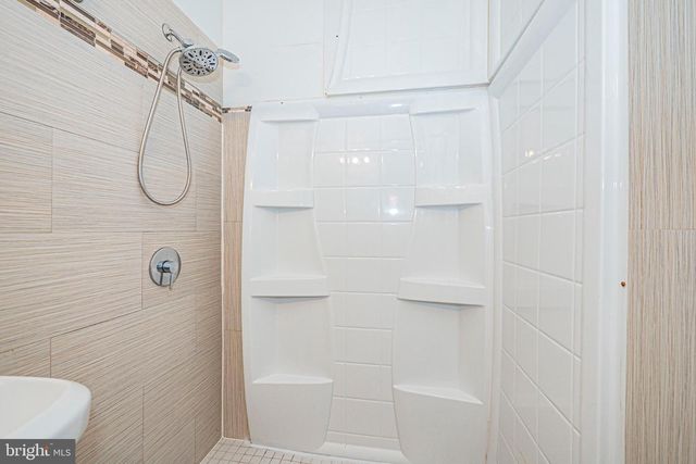 2923 FAIRHILL RD, Fairfax, VA 22031