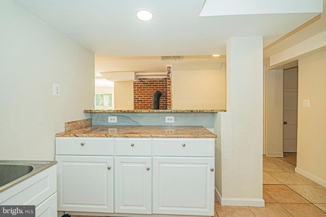 2923 FAIRHILL RD, Fairfax, VA 22031