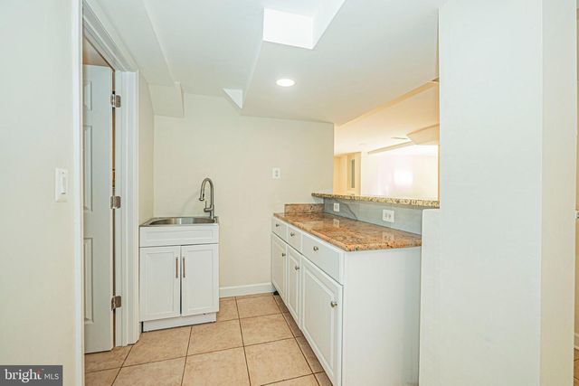 2923 FAIRHILL RD, Fairfax, VA 22031