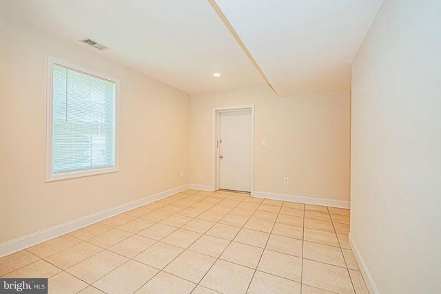 2923 FAIRHILL RD, Fairfax, VA 22031