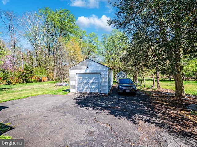 2923 FAIRHILL RD, Fairfax, VA 22031