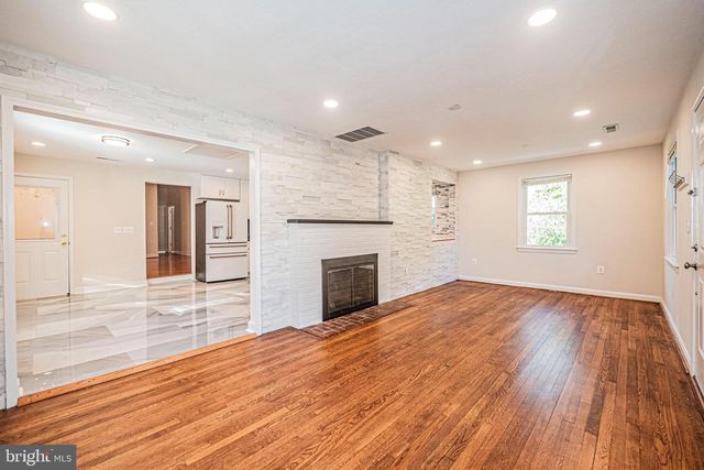 2923 FAIRHILL RD, Fairfax, VA 22031