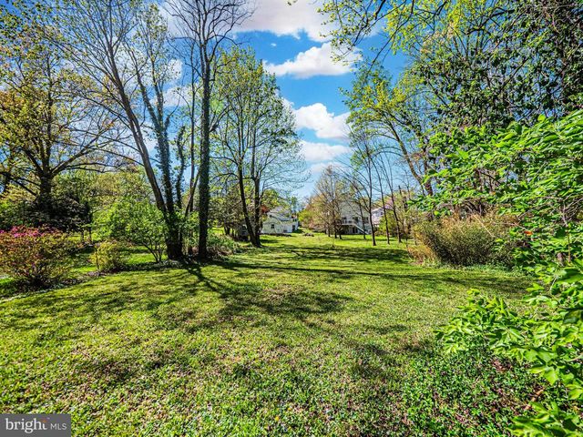 2923 FAIRHILL RD, Fairfax, VA 22031
