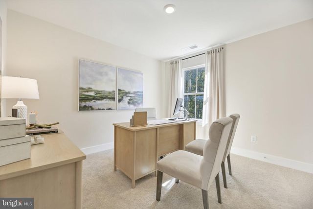 121 MASCOUTEN ST, Winchester, VA 22602