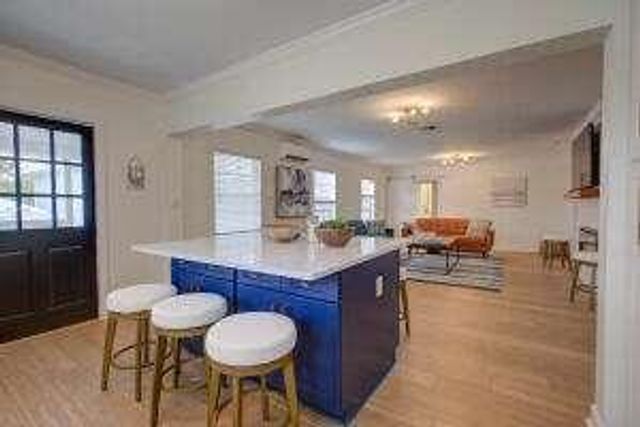 475 Seabrook Road, Tequesta, FL 33469