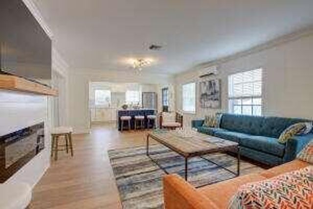 475 Seabrook Road, Tequesta, FL 33469