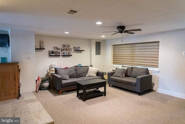 12626 CHILTON RD, Philadelphia, PA 19154