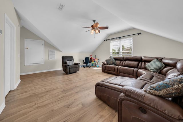 303 Andy Johns Dr, Smyrna, TN 37167