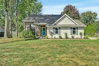 36765 Garretts Cv Drive, Eastlake, OH 44095