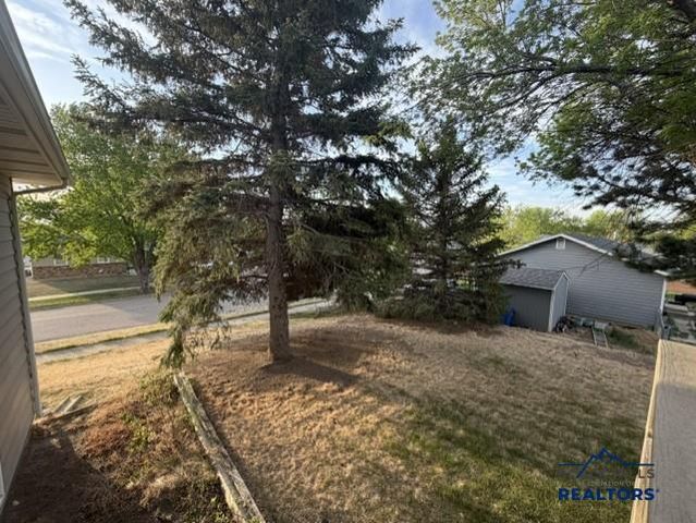 715 E ELK, Rapid City, SD 57701