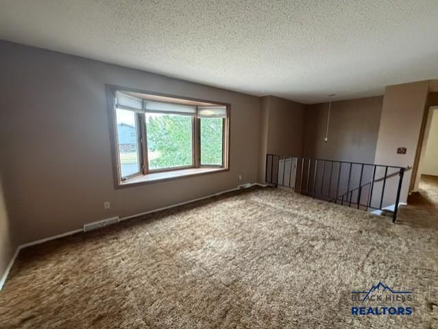 715 E ELK, Rapid City, SD 57701