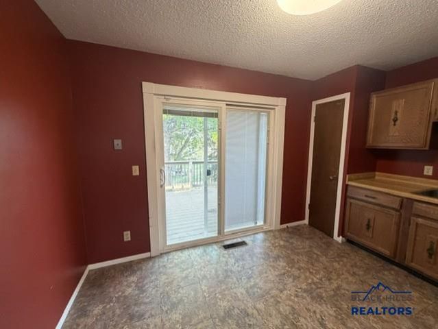 715 E ELK, Rapid City, SD 57701