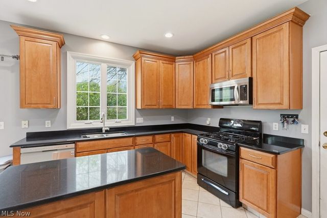 558 Alliance Drive, Northfield, OH 44067