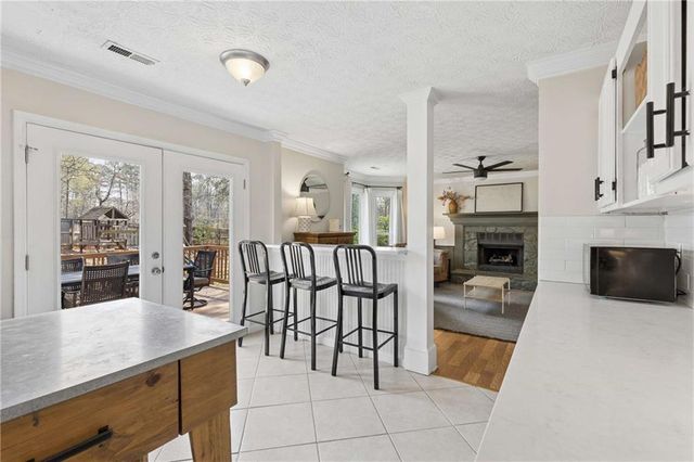 609 Farmbrook Trail NE, Kennesaw, GA 30144