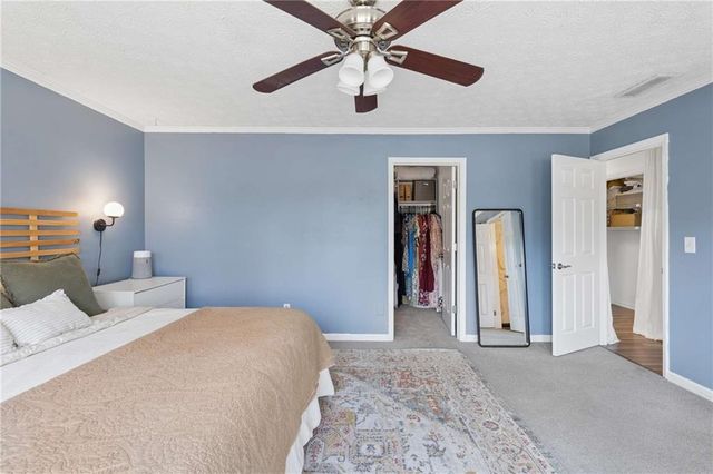 609 Farmbrook Trail NE, Kennesaw, GA 30144