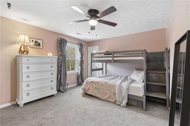 609 Farmbrook Trail NE, Kennesaw, GA 30144