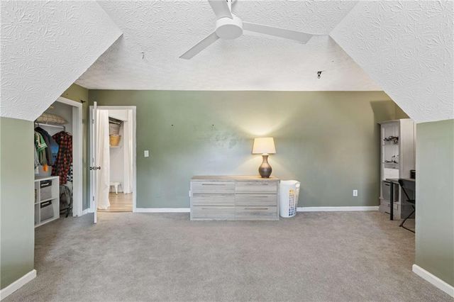 609 Farmbrook Trail NE, Kennesaw, GA 30144