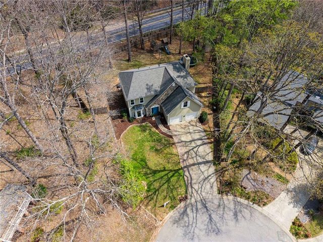 609 Farmbrook Trail NE, Kennesaw, GA 30144