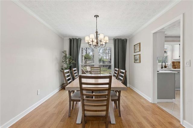 609 Farmbrook Trail NE, Kennesaw, GA 30144