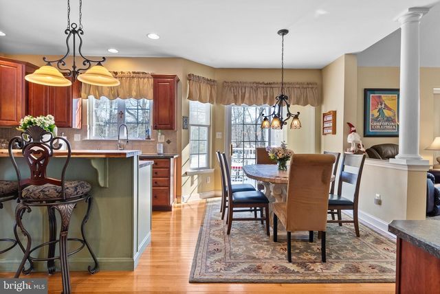 10 LAUREL WOOD CT, Laurel Springs, NJ 08021