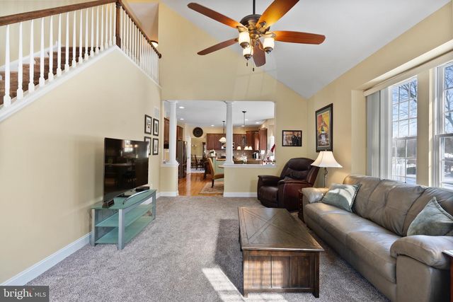 10 LAUREL WOOD CT, Laurel Springs, NJ 08021