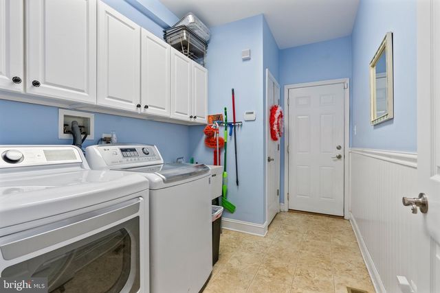 10 LAUREL WOOD CT, Laurel Springs, NJ 08021