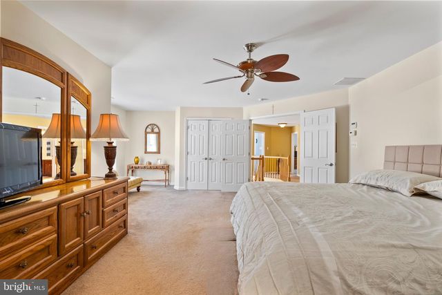 10 LAUREL WOOD CT, Laurel Springs, NJ 08021