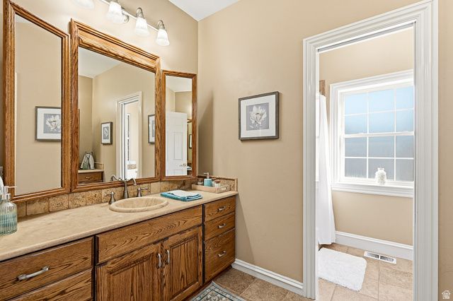 672 S ST JAMES PL, Cedar City, UT 84720