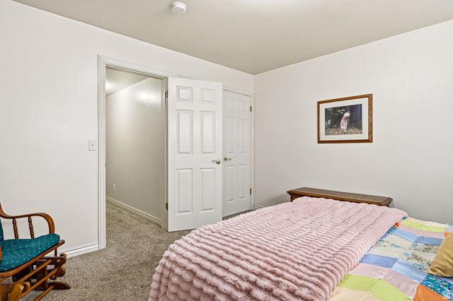 672 S ST JAMES PL, Cedar City, UT 84720