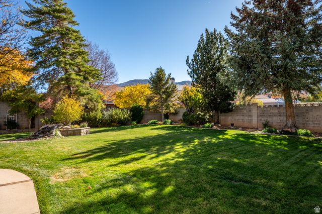 672 S ST JAMES PL, Cedar City, UT 84720