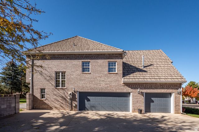 672 S ST JAMES PL, Cedar City, UT 84720