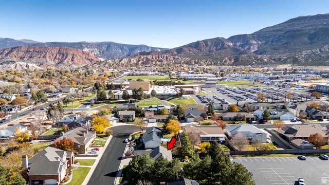 672 S ST JAMES PL, Cedar City, UT 84720