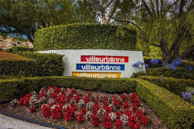 5825 E Creekside Avenue 9, Orange, CA 92869