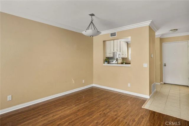 5825 E Creekside Avenue 9, Orange, CA 92869