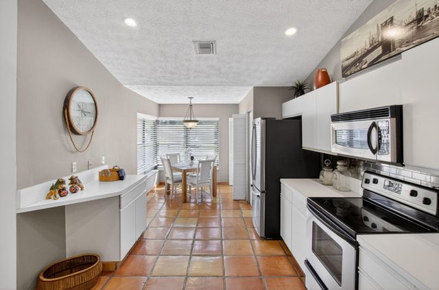 22663 Meridiana Drive, Boca Raton, FL 33433