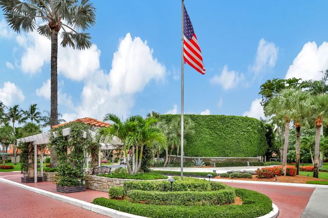 22663 Meridiana Drive, Boca Raton, FL 33433