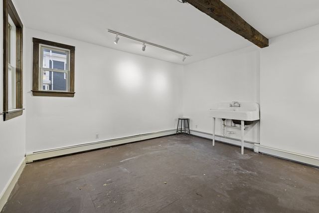 3 Pleasant Pl 3, Cambridge, MA 02139