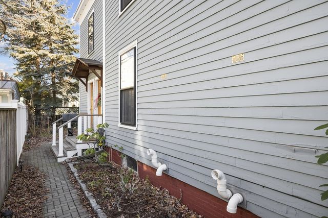 3 Pleasant Pl 3, Cambridge, MA 02139