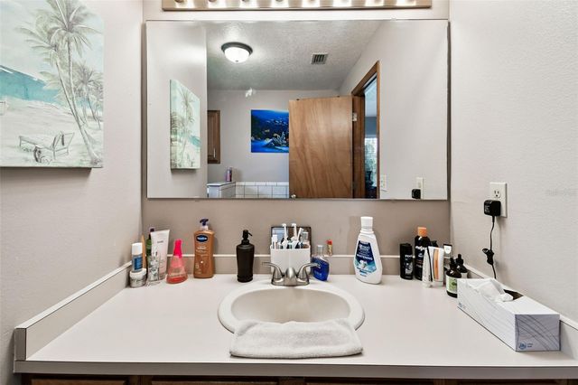 250 SUNRISE BOULEVARD, Debary, FL 32713