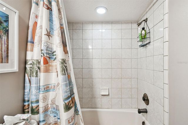 250 SUNRISE BOULEVARD, Debary, FL 32713