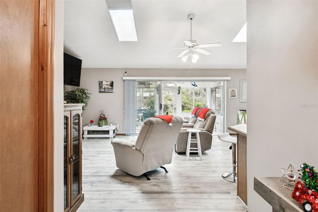 250 SUNRISE BOULEVARD, Debary, FL 32713