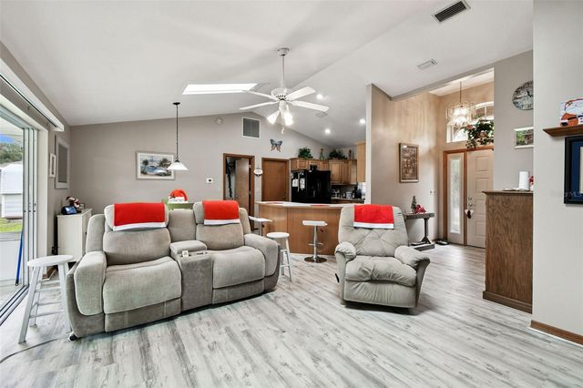 250 SUNRISE BOULEVARD, Debary, FL 32713