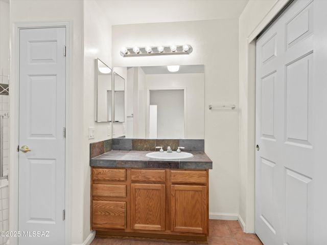 7519 S Eliot Lane, Tucson, AZ 85747