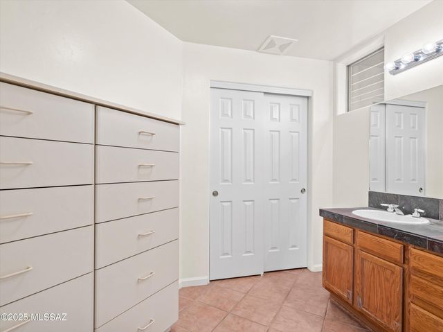 7519 S Eliot Lane, Tucson, AZ 85747