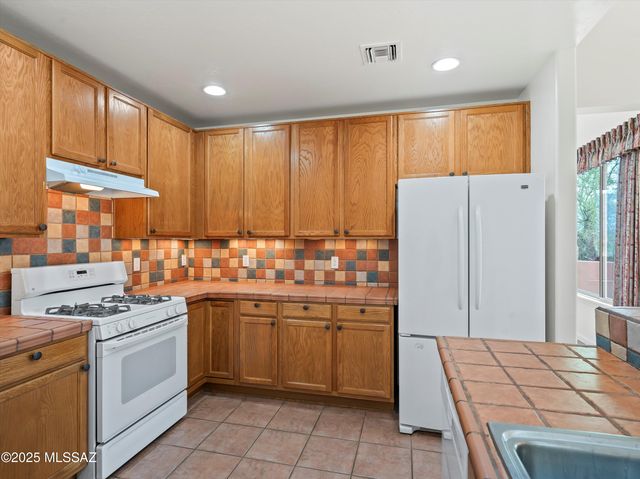 7519 S Eliot Lane, Tucson, AZ 85747