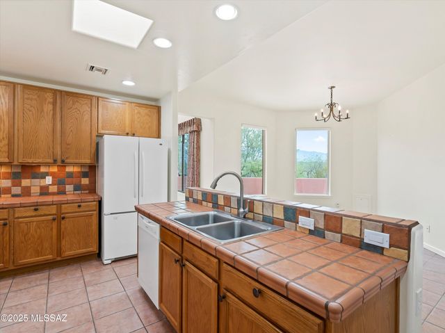 7519 S Eliot Lane, Tucson, AZ 85747
