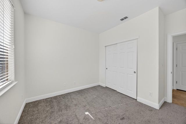 2439 Lincoln Air Park Dr, Lincoln, CA 95648