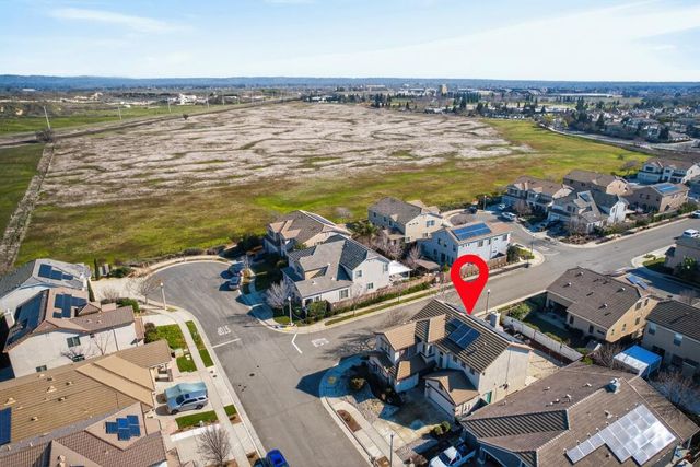 2439 Lincoln Air Park Dr, Lincoln, CA 95648