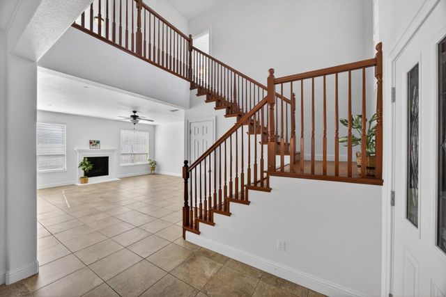 2439 Lincoln Air Park Dr, Lincoln, CA 95648